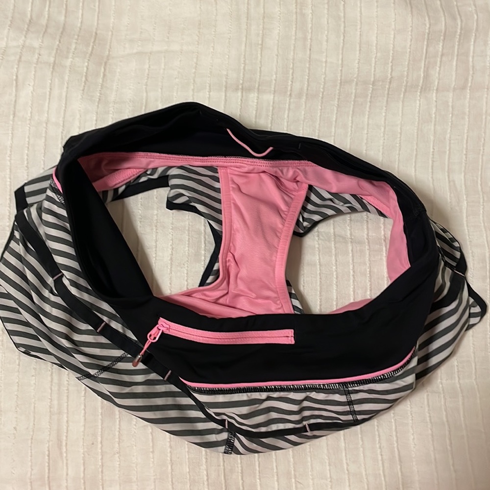 Lululemon Speed Shorts - Picture 4 of 5